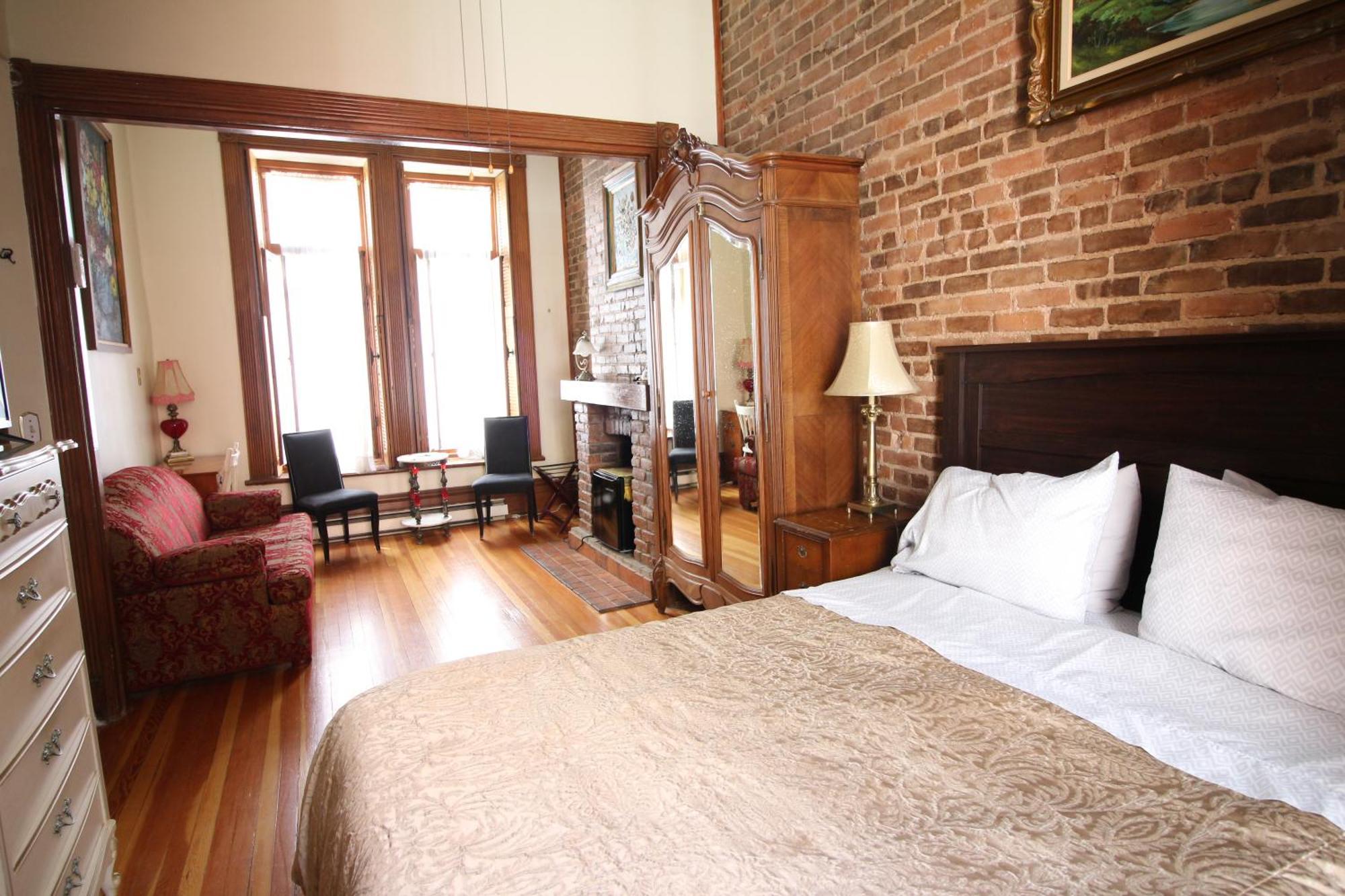 B&B De La Fontaine Квебек Экстерьер фото