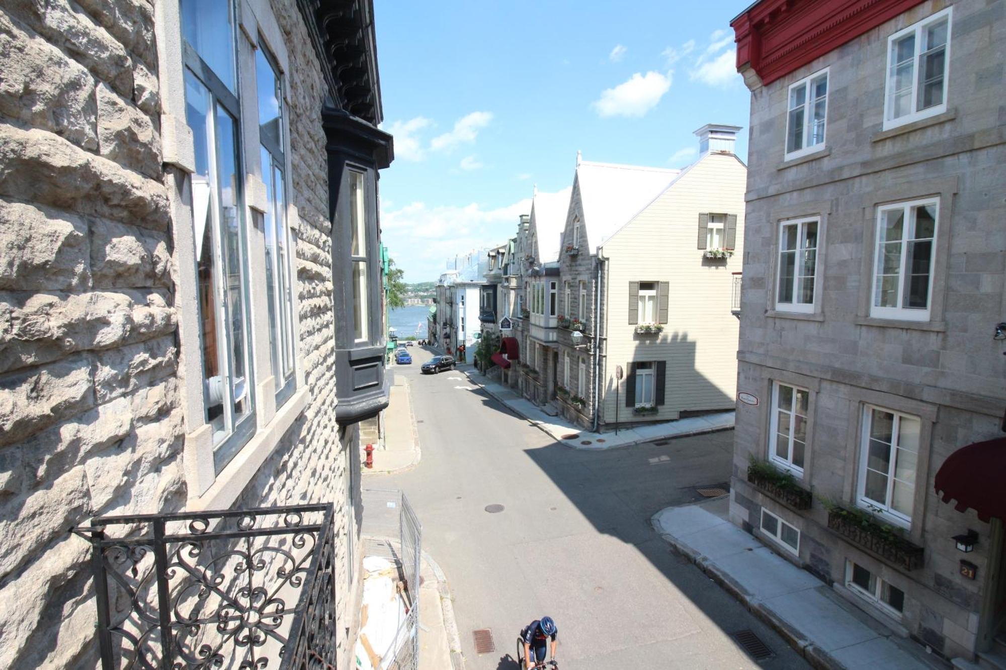 B&B De La Fontaine Квебек Экстерьер фото