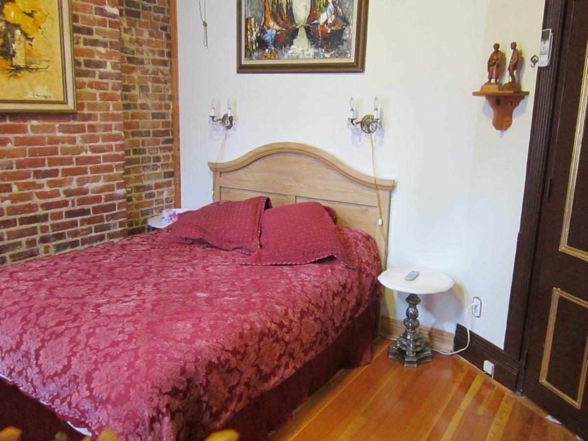 B&B De La Fontaine Квебек Экстерьер фото
